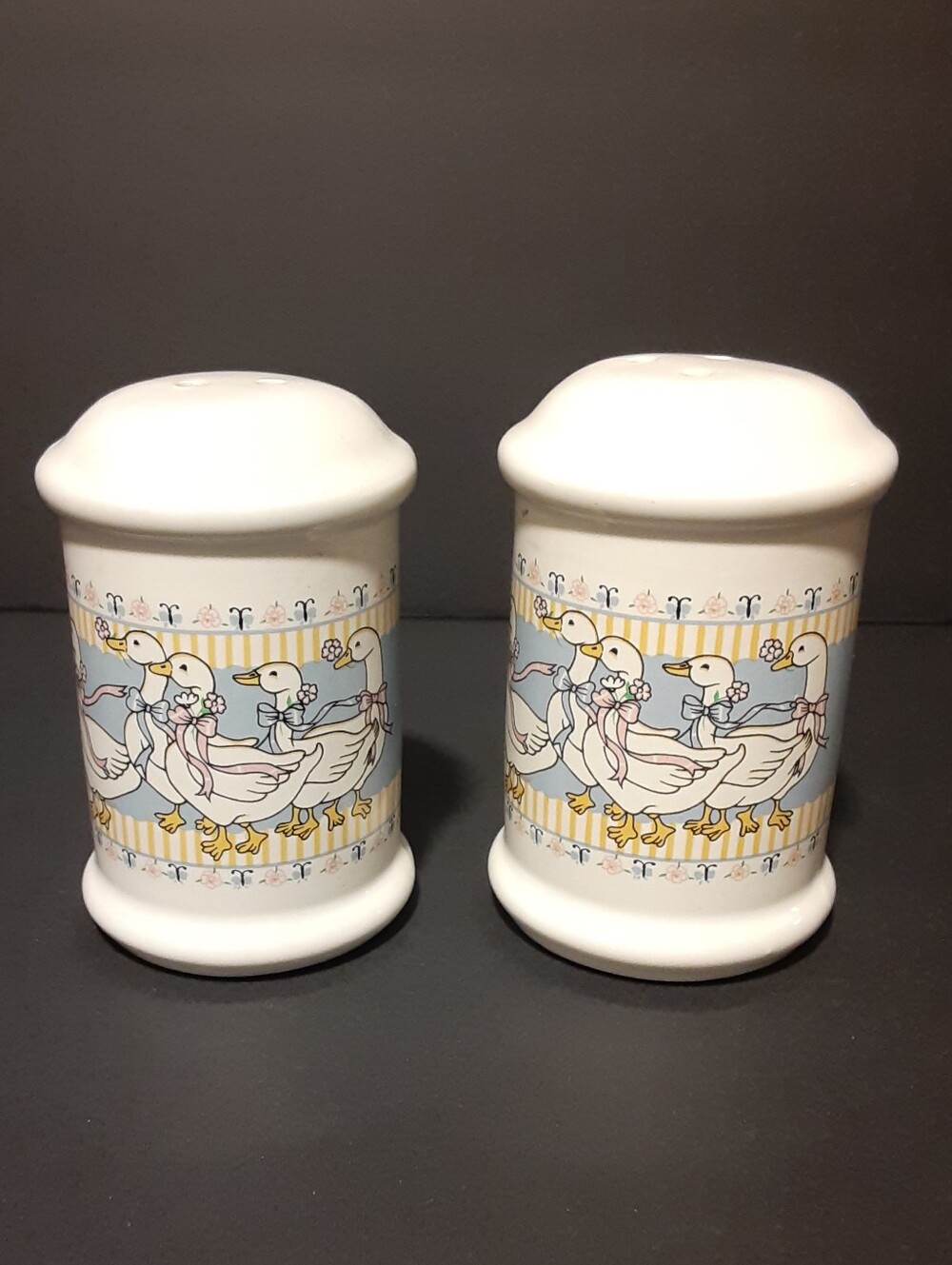 Vintage Blue Ribbon Country Kitchen Geese Salt & Pepper Shakers Cottagecore